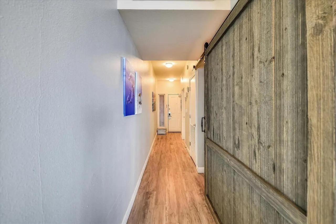 Apartment Shores Of Panama 2330 - 1 Bedroom Bunk Area Sleeps 6, Beautiful Direct Beach View! Free Fun! Condo Panama City Beach