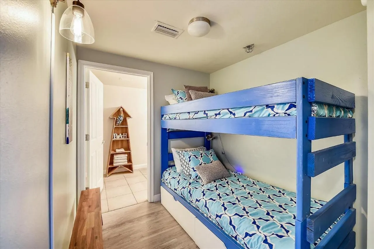 Shores Of Panama 2330 - 1 Bedroom Bunk Area Sleeps 6, Beautiful Direct Beach View! Free Fun! Condo Panama City Beach Apartment